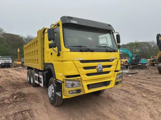 中国10轮6X4中国重汽HOWO自卸车LHD/Rhd
