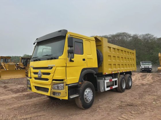 中国10轮6X4中国重汽HOWO自卸车LHD/Rhd