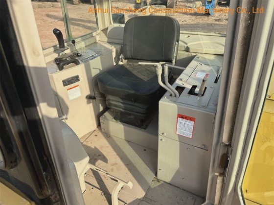 便宜的二手Cat D6 D6g推土机/机械师液压D6g Caterpillar推土机拖拉机