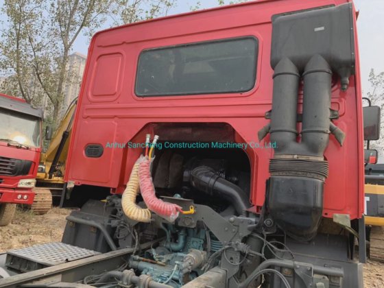 中国重汽HOWO 6X4卡车车头 牵引车组