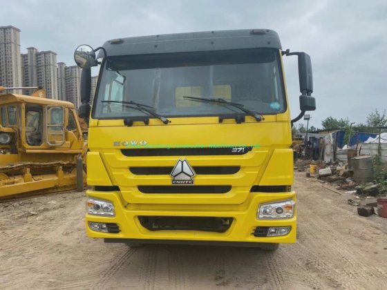 中国制造HOWO 10轮6X4二手自卸车