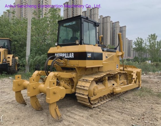 工作条件极佳的二手Cat D7g履带式推土机与开山机