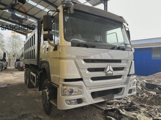 二手中国重汽 HOWO 6X4 自卸车 10