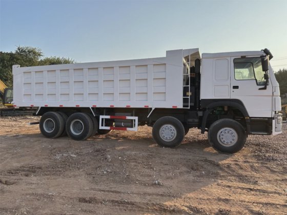 中国重汽 HOWO 336HP/371HP/420HP 10 轮二手自卸式