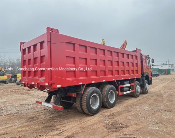 重型8X4翻斗车 中国HOWO自卸车出售