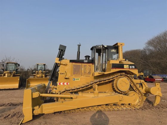 中古の猫D7r クローラブルドーザー 中古のキャタピラーD7 ドーザー