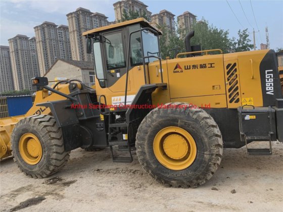 二手大型轮式装载机 LG968（带岩石铲斗）装载机