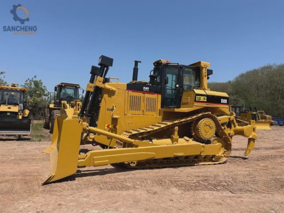 猫 D8r ブルドーザー 土地造成 中古