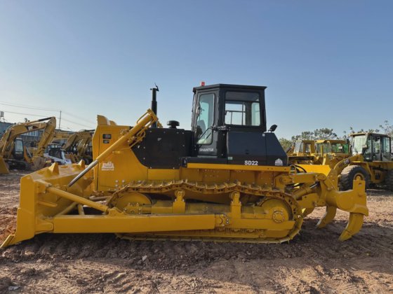 现货供应状况良好的二手山推SD22履带式推土机/履带式推土机