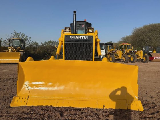 现货供应状况良好的二手山推SD22履带式推土机/履带式推土机