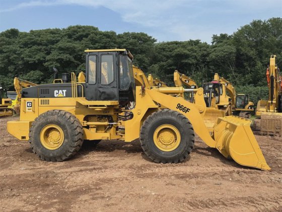 7 吨轮式装载机 卡特彼勒 966f 装载机