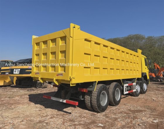 热销12轮胎的中国重汽8X4二手HOWO卡车