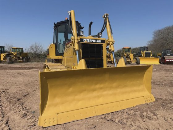 中古の猫D6g クローラブルドーザー 中古のキャタピラーD6 クローラードーザー