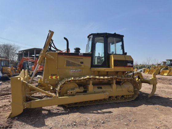 中古の猫D6g クローラブルドーザー 中古のキャタピラーD6 クローラードーザー