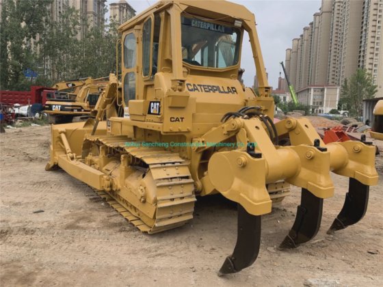 ウインチ付きのキャタピラーD7gブルドーザーを使用したキャタピラーD7ブルドーザー