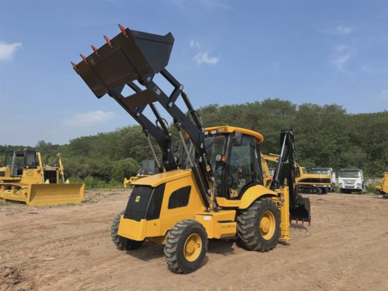 Tlb 4X4 装载机 二手 Jcb