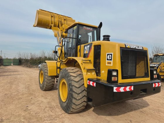 中古のキャタピラー966hトラクターローダーキャット966建設機械ローダー