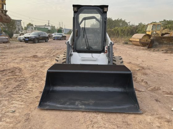 便宜的二手山猫滑移装载机 S300