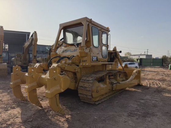 オリジナルの中古キャタピラーD8hブルドーザーキャットD8h油圧トラックドーザー良好な状態