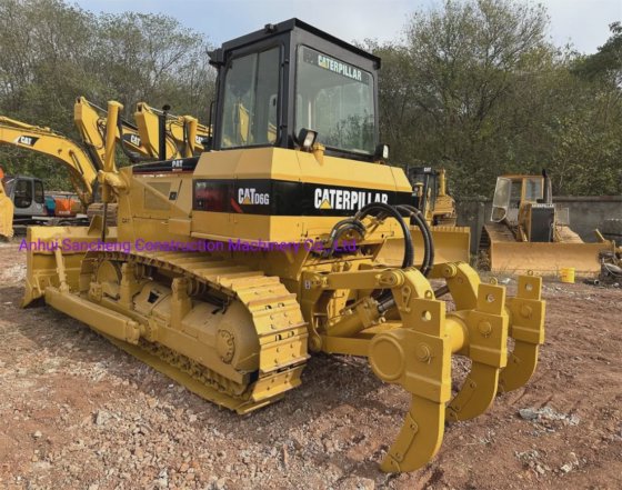 安い中古の猫D6g日本製ブルドーザー販売中