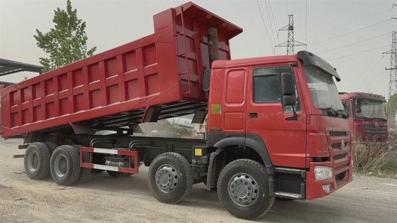 廉价二手HOWO 8X4 12轮自卸车/中国重汽HOWO 371自卸车