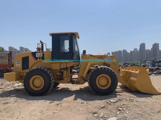 日本の猫 966g 中古キャタピラー 966 フロントチャージャー