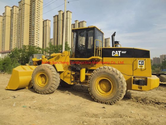 额定载重量为 6 吨的轮式装载机 966f 卡特彼勒装载机