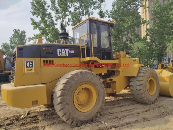 额定载重量为 6 吨的轮式装载机 966f 卡特彼勒装载机