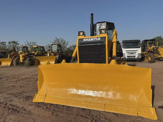 车况良好的二手山推 SD22 液压履带式推土机 22t 二手推土机