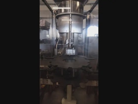 瓶詰ライン（無炭酸ワイン用）2000本/時