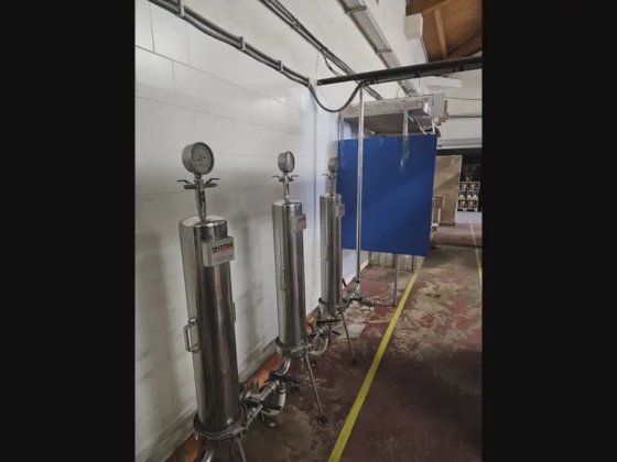 瓶詰ライン（無炭酸ワイン用）2000本/時