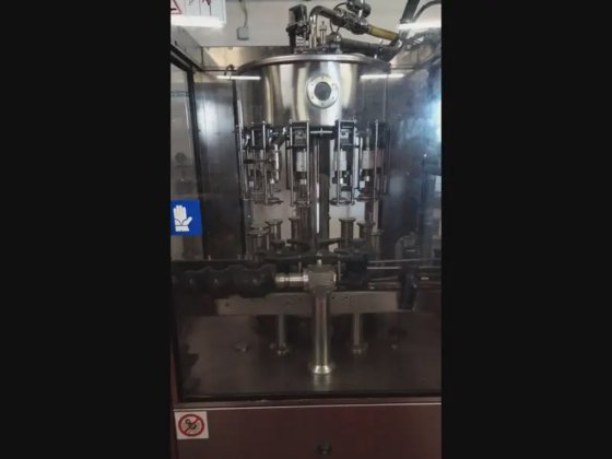 瓶詰ライン（無炭酸ワイン用）2000本/時