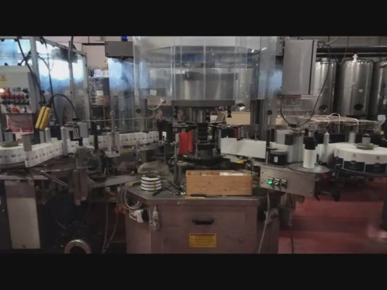 瓶詰ライン（無炭酸ワイン用）2000本/時