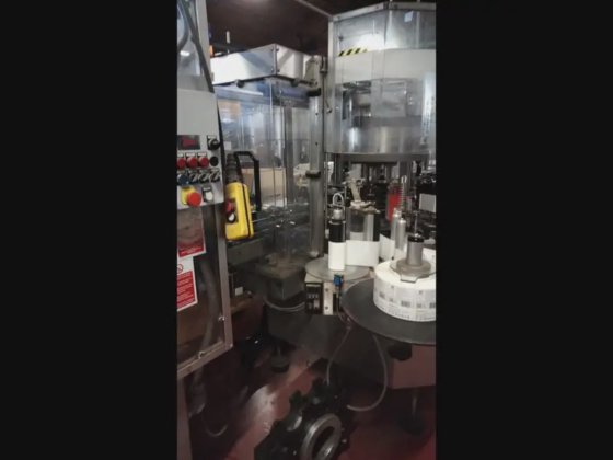 瓶詰ライン（無炭酸ワイン用）2000本/時