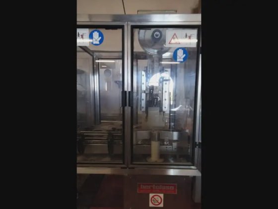 瓶詰ライン（無炭酸ワイン用）2000本/時