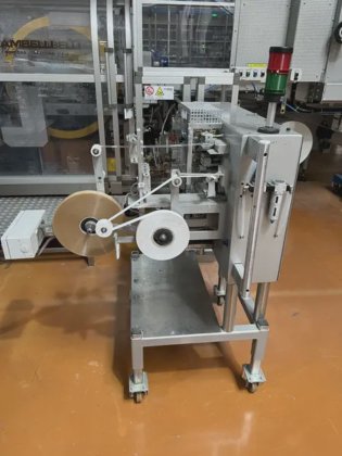 装瓶线 PROCOMAC，适用于静态与起泡水，产能高达12000 瓶/时