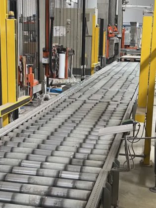 装瓶线 PROCOMAC，适用于静态与起泡水，产能高达12000 瓶/时