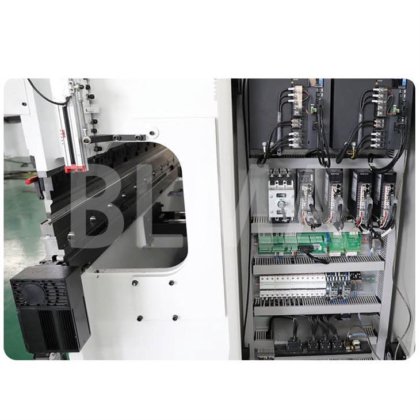 40トン工業用プレスブレーキ