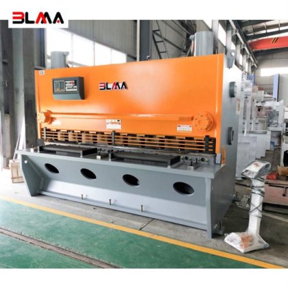 金属ギロチンせん断機