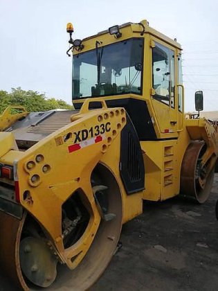 XCMG brand roller compactor XD133C
