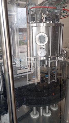 ガラス瓶洗浄機、充填機、キャッパー