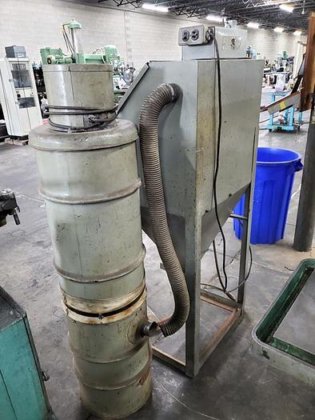 TRINCO DRY BLAST CABINET