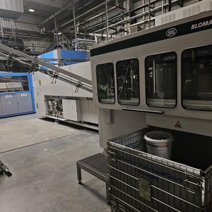 ペットボトル充填ライン