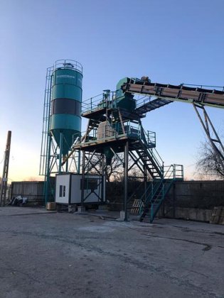 固定式混凝土搅拌站 60 立方米/小时，2 年保修
