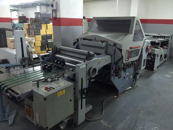 Papier VOUWMACHINE