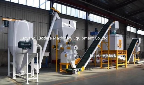 每小时 1-2 吨鸡牛猪动物颗粒饲料加工生产线