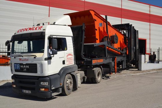 High-Performance Mobile Screening Plant –
