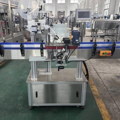 高速自动瓶子贴标机