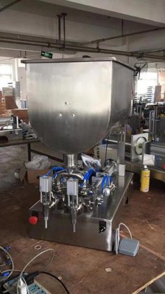 ZT 双头灌装机，带 U 型搅拌器，用于液体膏体半自动灌装机