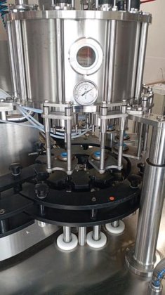 ガラス瓶充填・洗浄工場